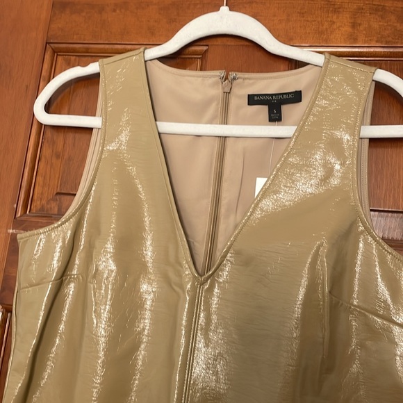 ✨HP✨ Banana Republic | Patent Vegan Leather Mini Dress - Picture 5 of 9